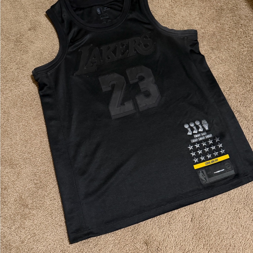 Jersey bundle GREAT CONDITION
NEED THEM GONE